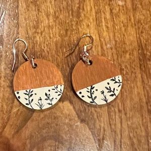 Hand painted earrings.. Petite floral pattern